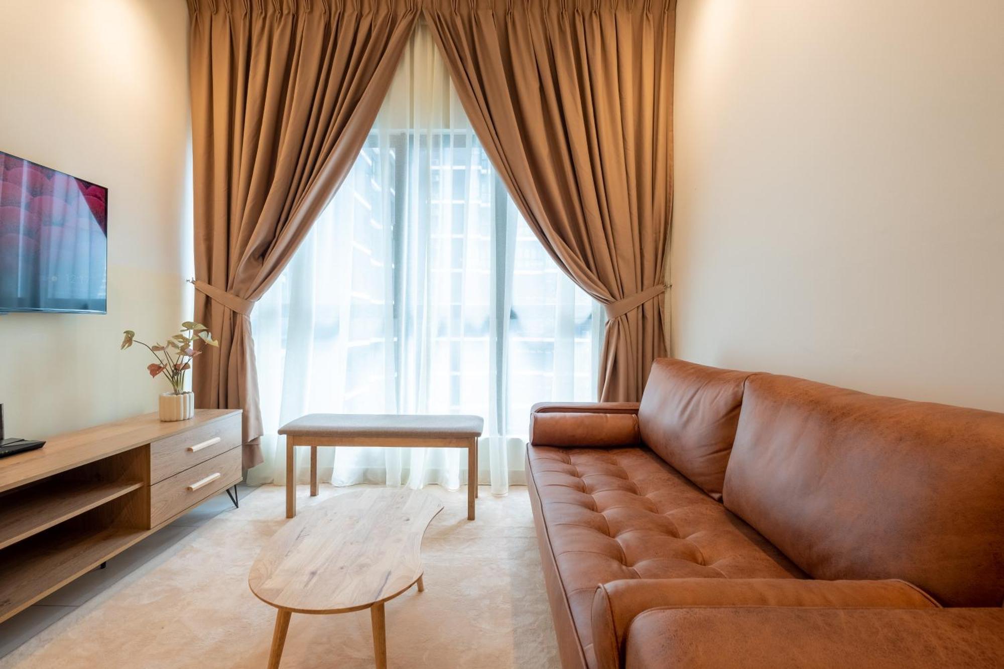Majestic Maxim Amazing By Feel Malaysia Apartemen *